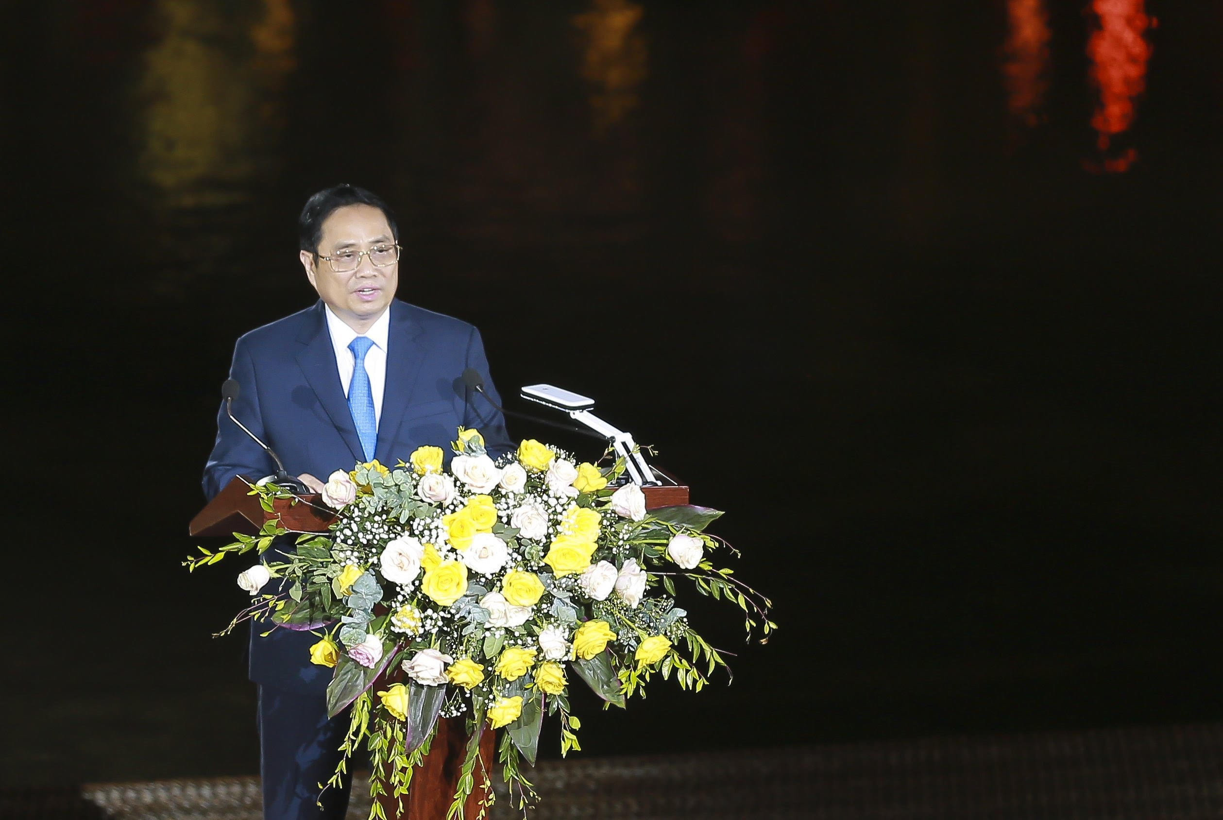 Thủ tướng Chính phủ Phạm Minh Chính nhấn manh: “Lễ Khai mạc Năm Du lịch Quốc gia 2022 là một trong những sự kiện quan trọng, đánh dấu cho hoạt động mở cửa du lịch trở lại và là sự kiện trọng tâm của Chương trình Năm Du lịch Quốc gia 2022”